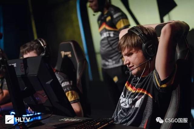 在今日OMG对阵OMG的比赛中，JackeyLove使用卢锡安达成了在LPL的第3000次助攻，是AD位第2位达成该成就的选手，恭喜JackeyLove！