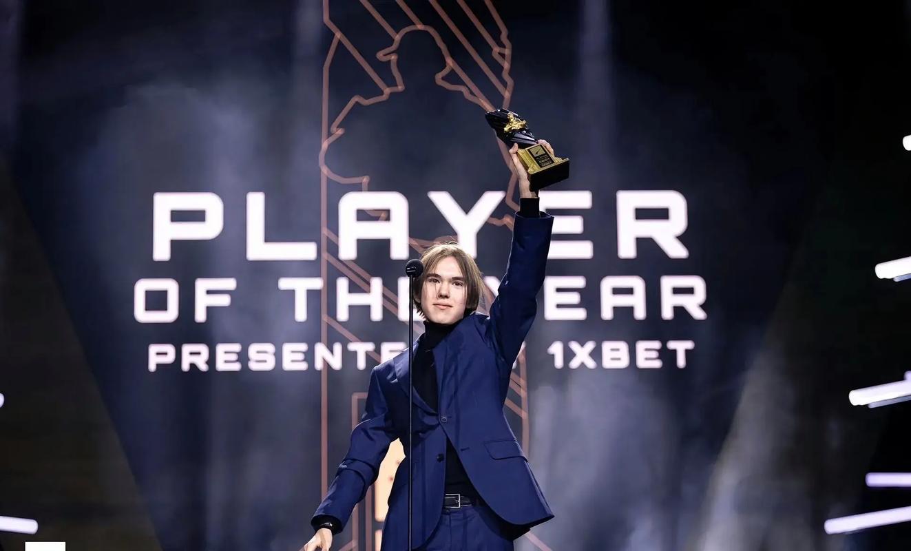 Falcons 和 The MongolZ 在 PGL 布加勒斯特 2025 开局失利